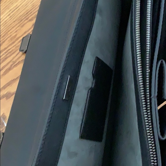 Dunhill Double-Clasp, Full-Size Gunmetal Briefcase - Picture 6 of 7